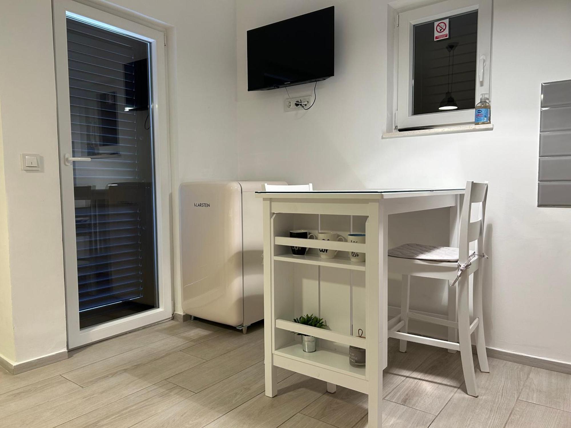 Apartman L&A Apartment Биоград на Мору Екстериор снимка