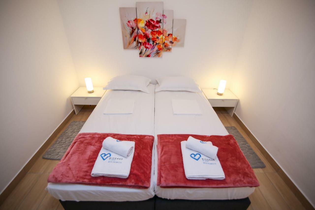 Apartman L&A Apartment Биоград на Мору Екстериор снимка