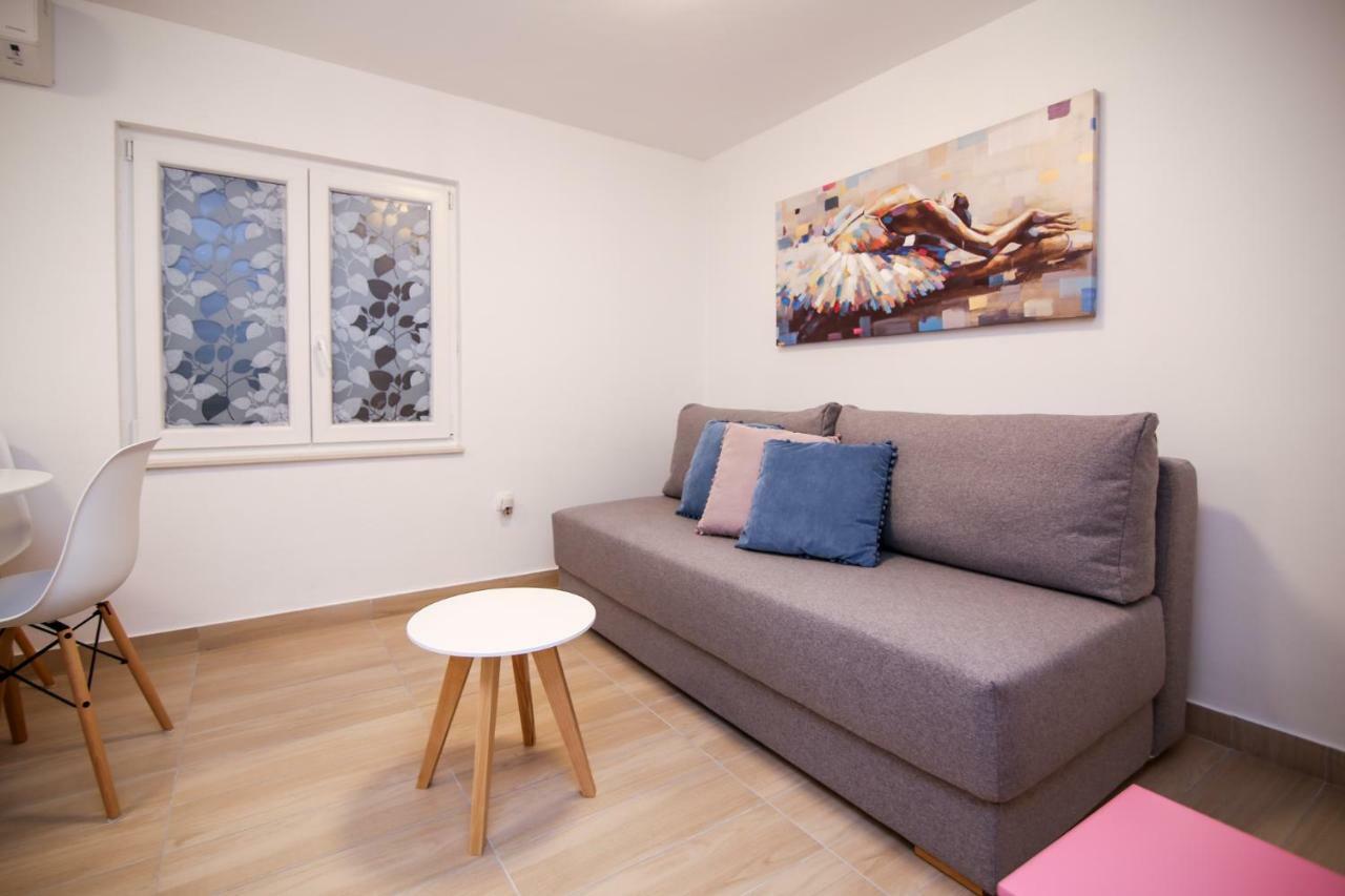 Apartman L&A Apartment Биоград на Мору Екстериор снимка
